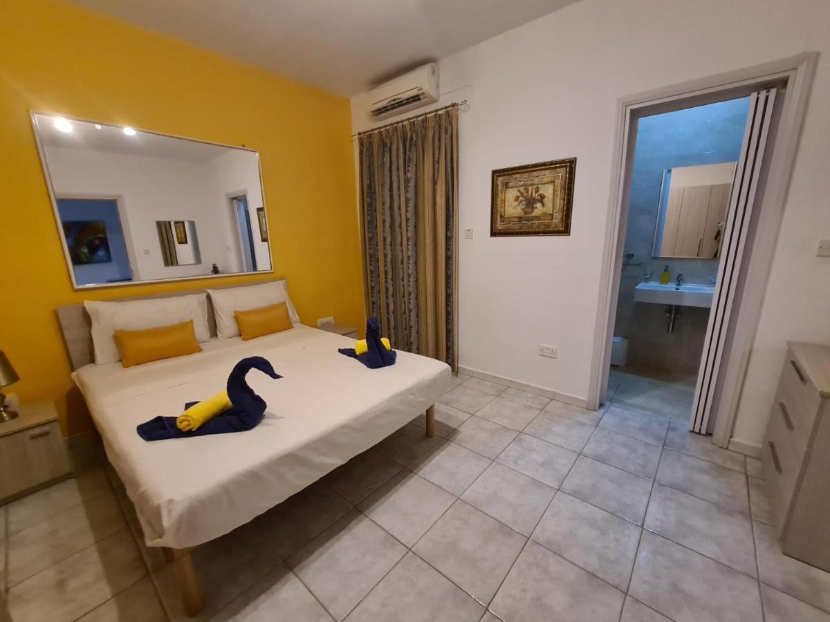 Spacious Seafront Apt Next To Sliema-Valeta Ferry Bagian luar foto